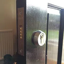 Expert Locksmith Services Chicopee, MA 413-248-8904 - home-ls-01